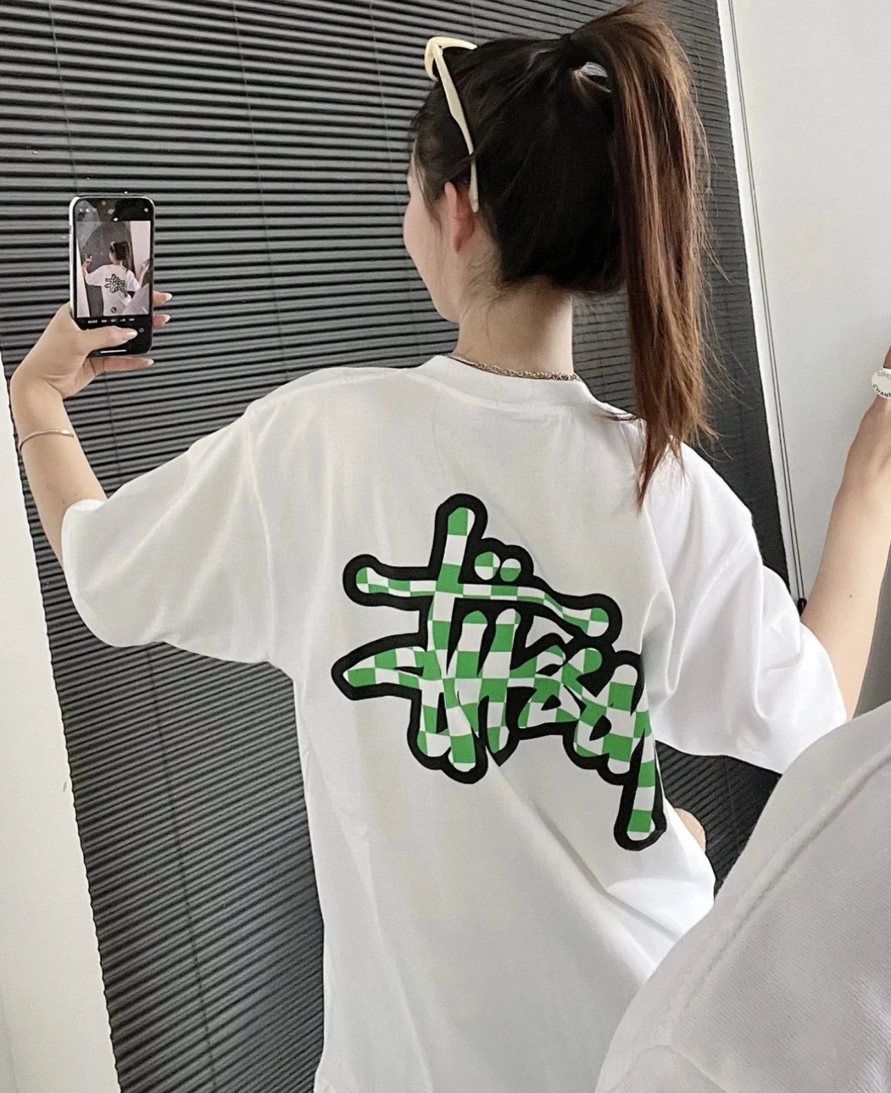 Design Spray Can S Logo Lime Green T-Shirt - 20