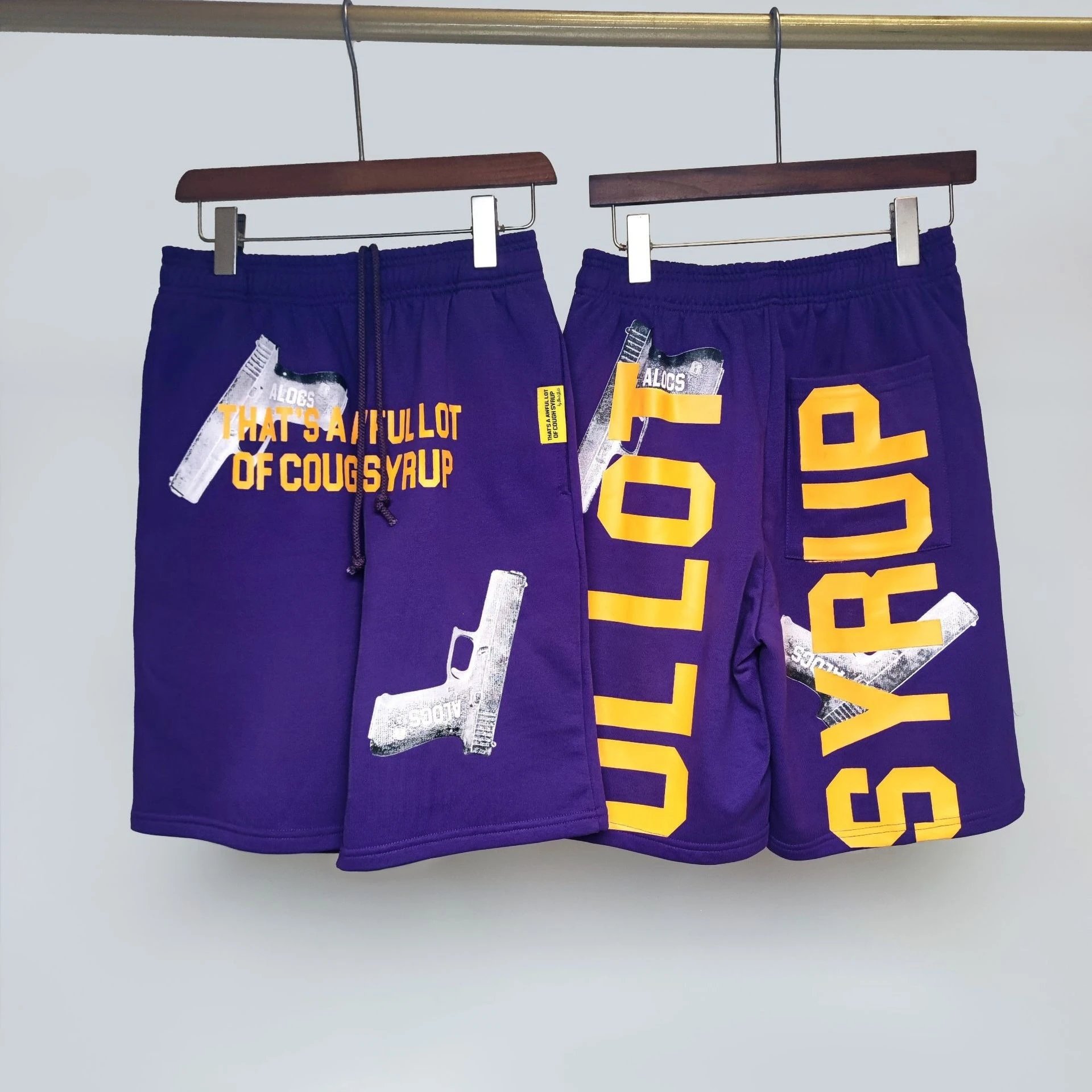 Design 'That's A Awful Lot Of Dead Homie' x 'Syrup' Graphic Sweatshorts Black Shorts - 10