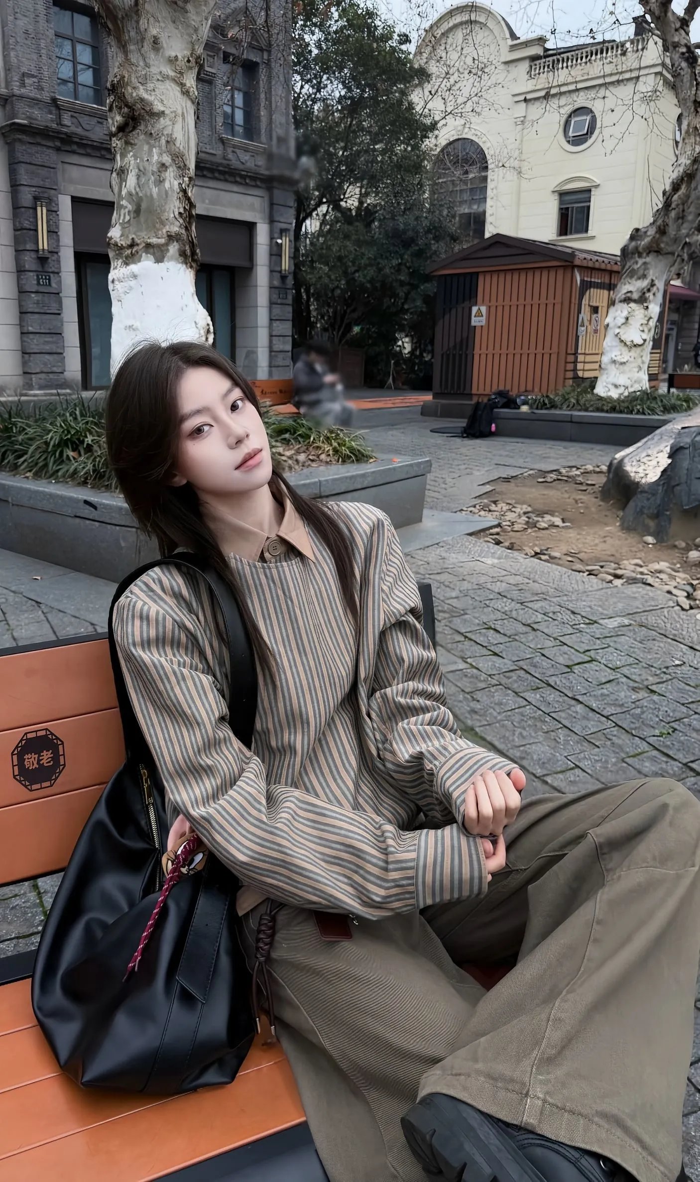Design Asymmetrical Stripe Jacket in Gray and Black Outerwear.jacket - 8