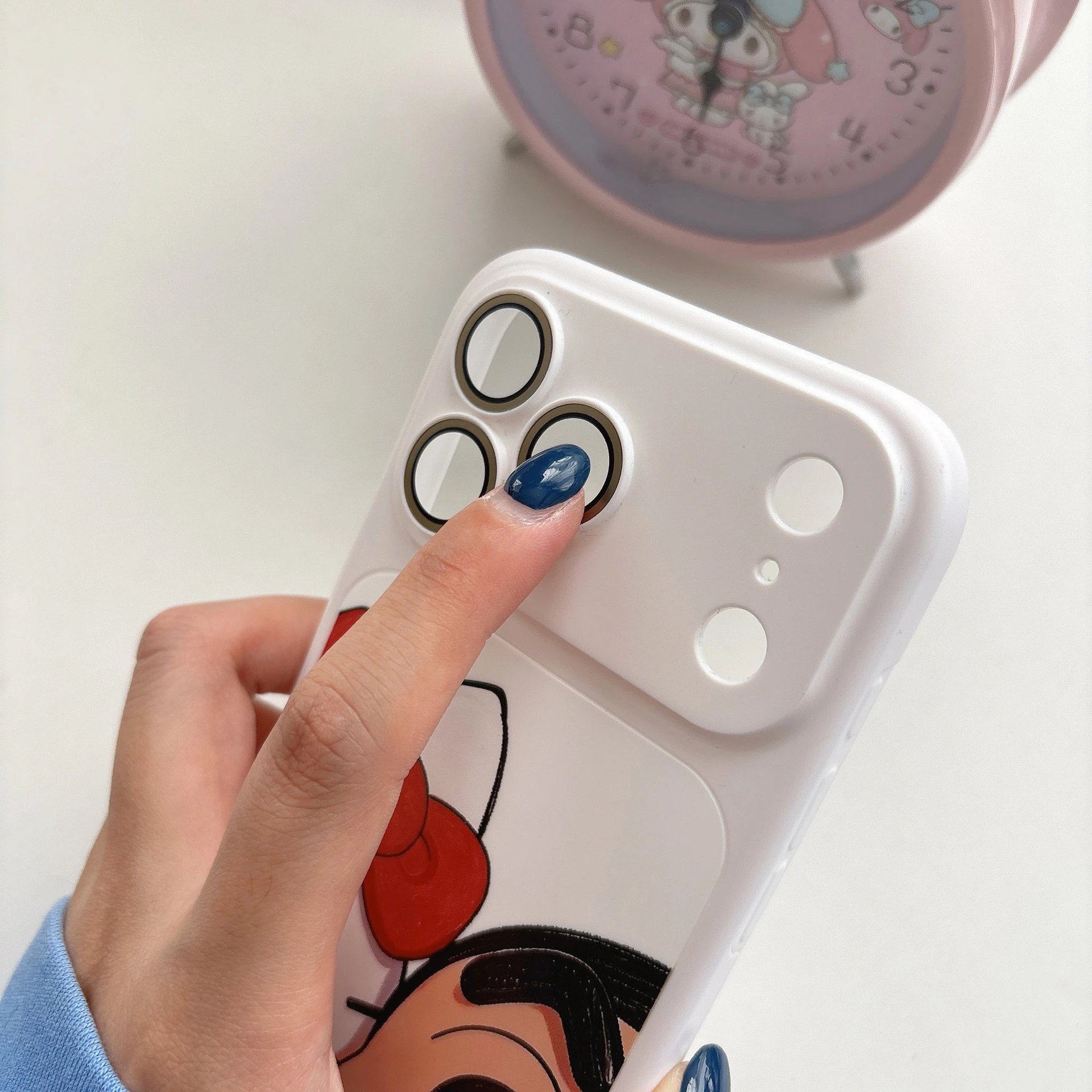 Hello Kitty x Crayon Shin-chan Phone Case White - 8