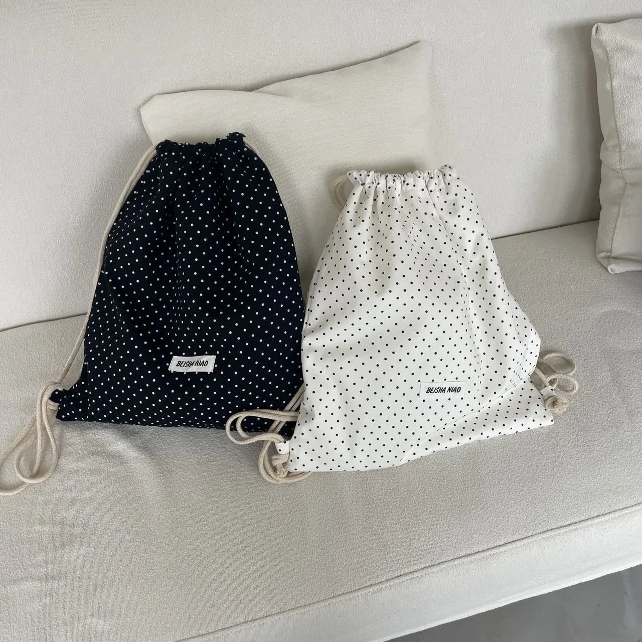 Design Beisha Niao Polka Dot Drawstring Bag Black Shoulder Bags - 12