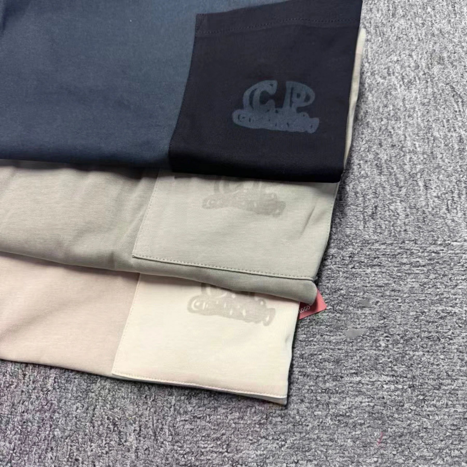 C.P. Company Color-Block Pocket T-Shirt Beige / Gray T-Shirt - 9