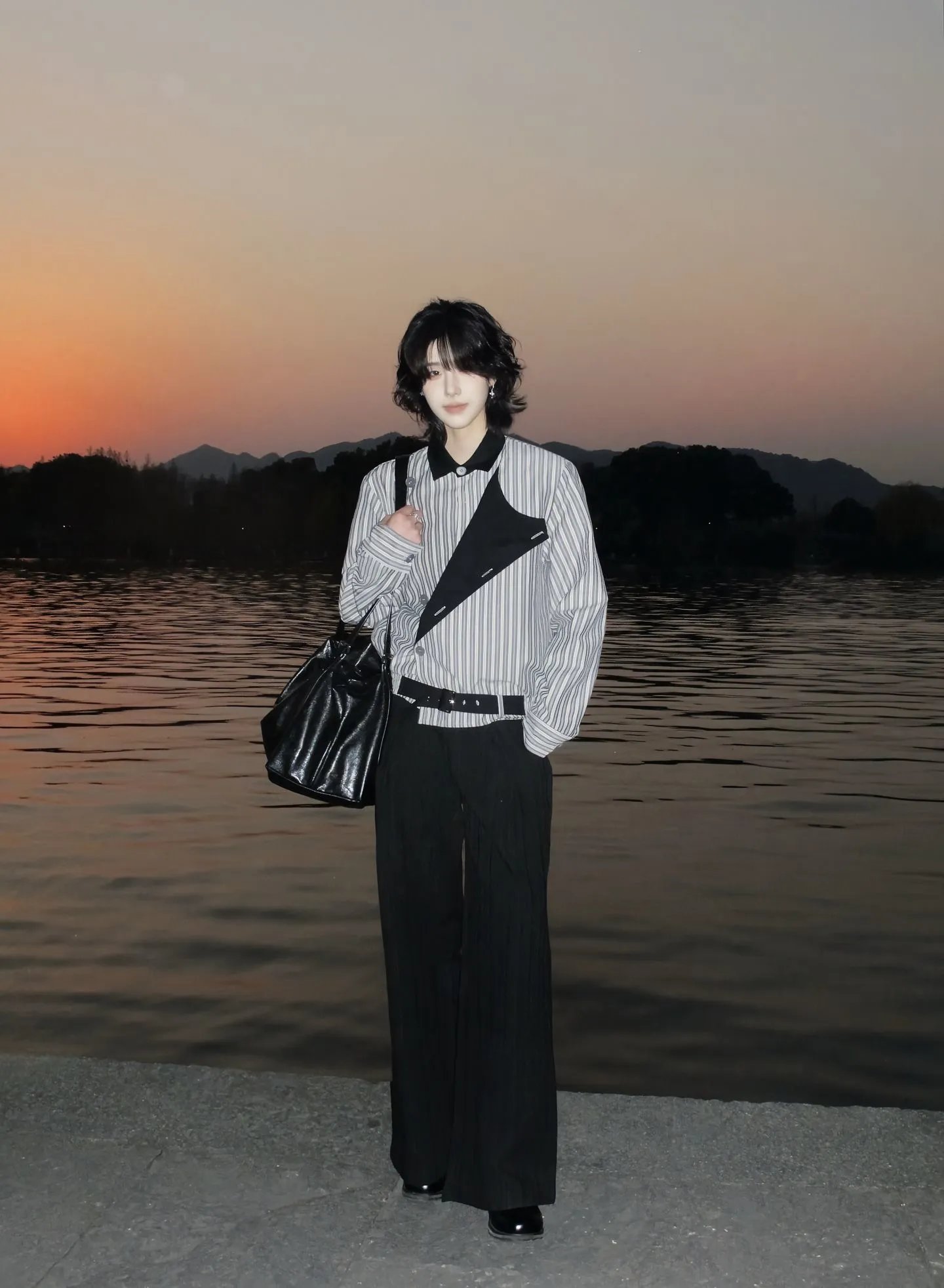 Design Asymmetrical Stripe Jacket in Gray and Black Outerwear.jacket - 18