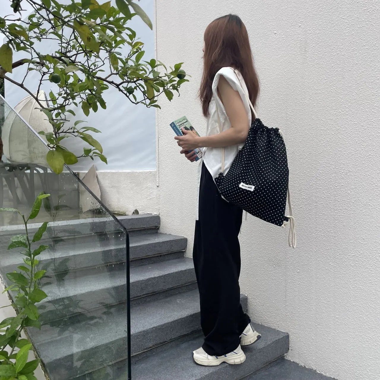 Design Beisha Niao Polka Dot Drawstring Bag Black Shoulder Bags - 10