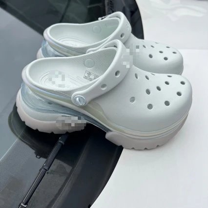 Crocs Classic Platform Clog Beige Sandals - 3