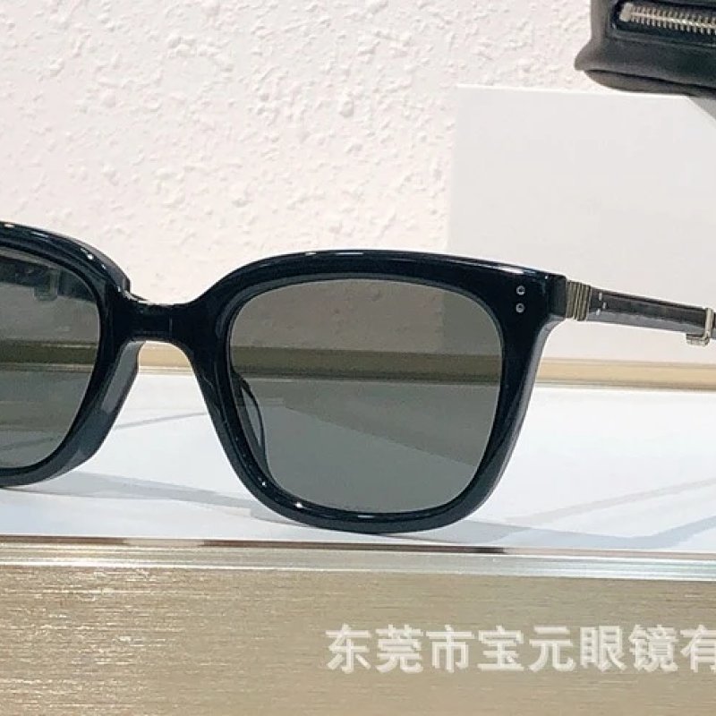 Square Frame Black Sunglasses