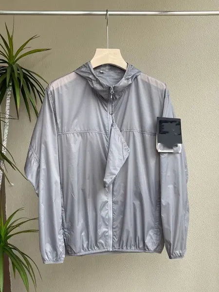 Metallica Packable Windbreaker Navy Outerwear - 17