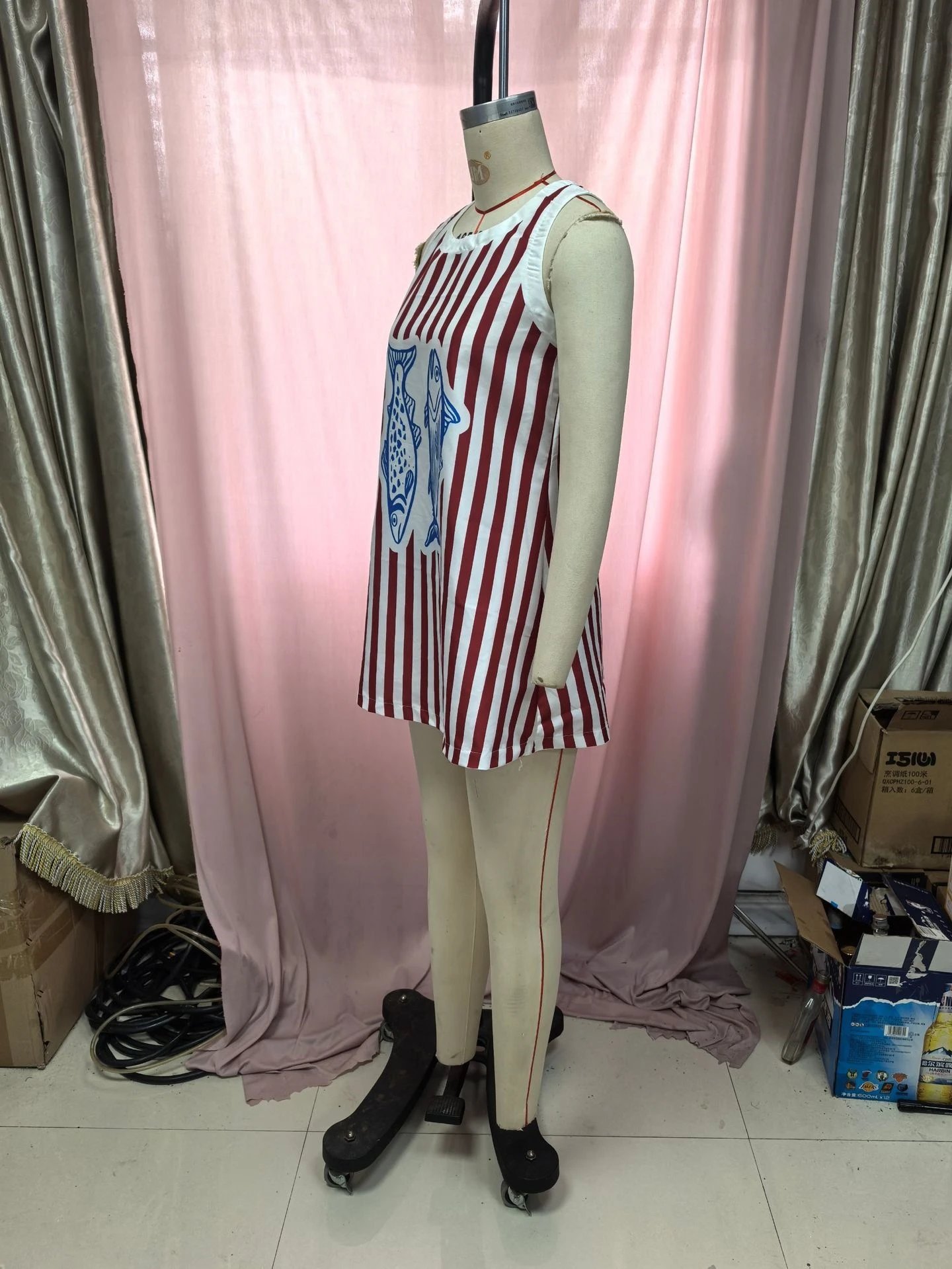 Design Fish Print Sleeveless Dress with Red Trim White Blue - 12