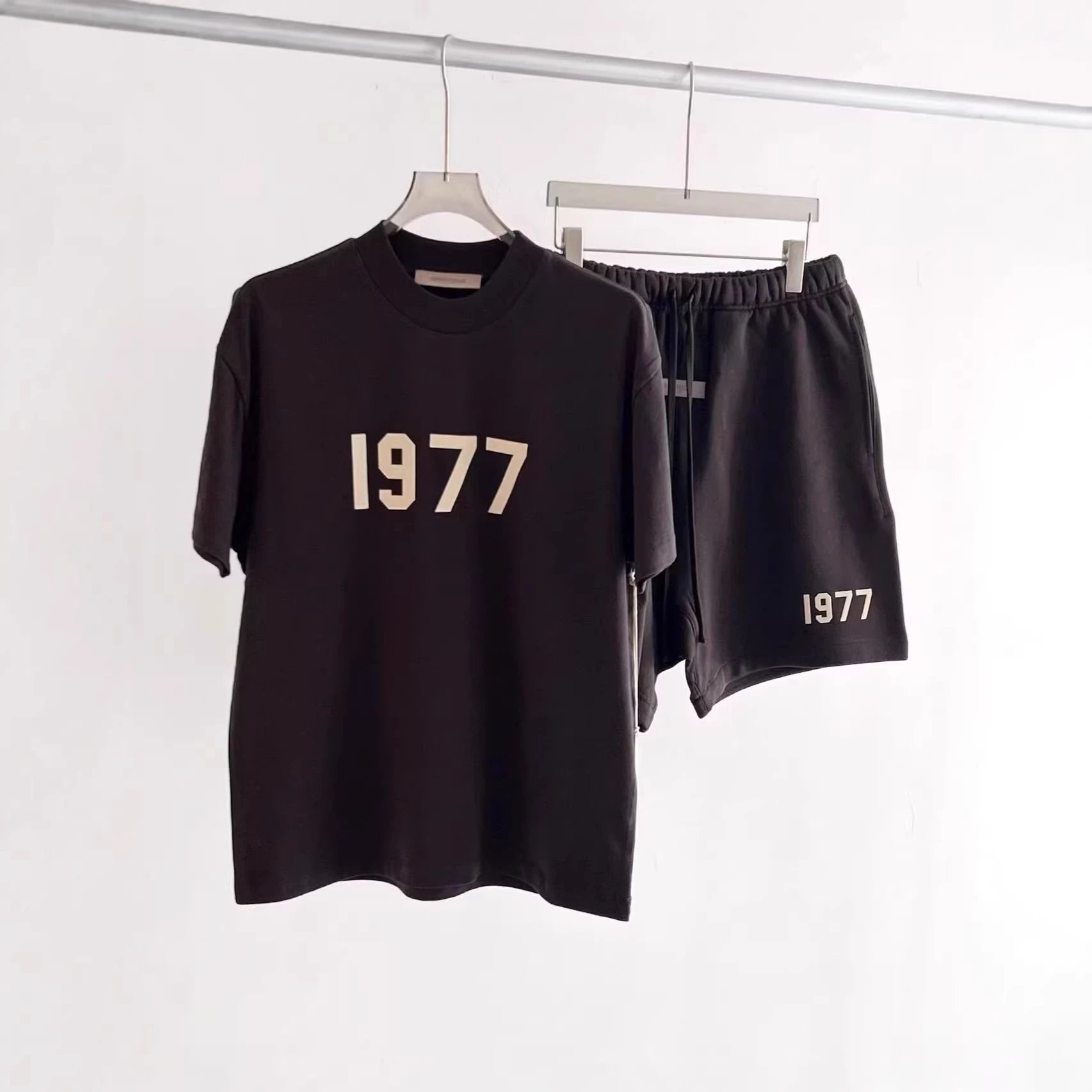 Fear of God Essentials 1977 Black Oversized T-Shirt and Shorts Set - 5