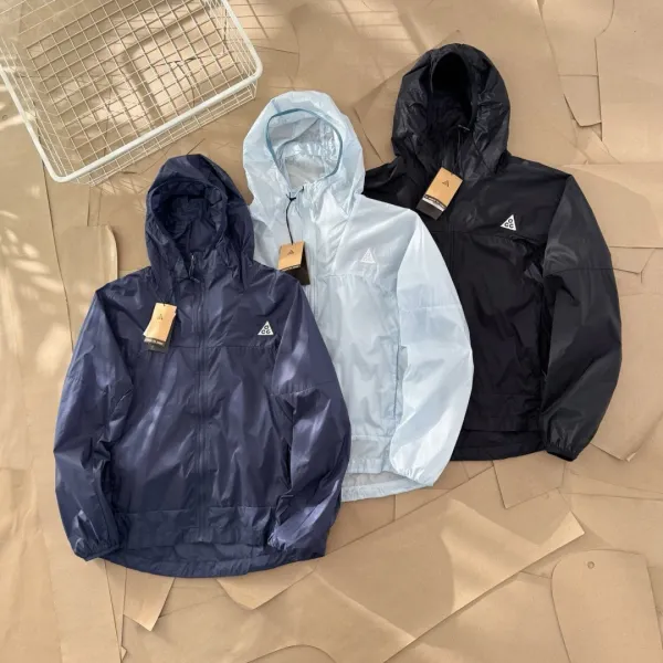 Nike ACG Windbreaker Black Jacket Outerwear - 15