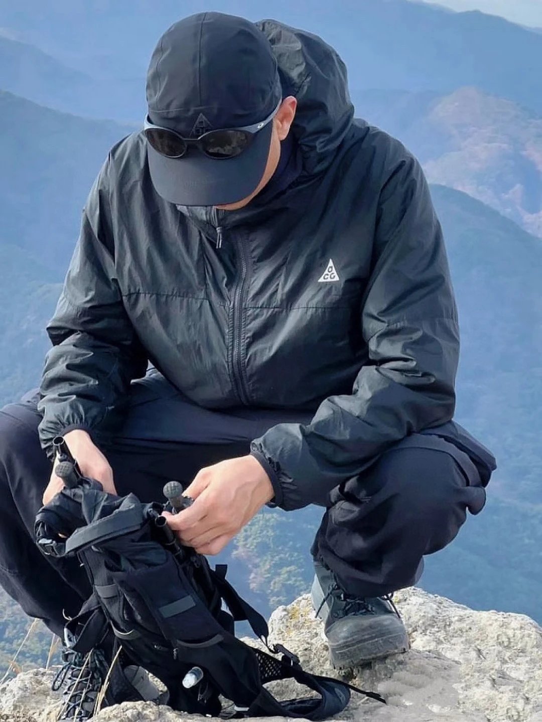 Nike ACG Windbreaker Black Jacket Outerwear - 7