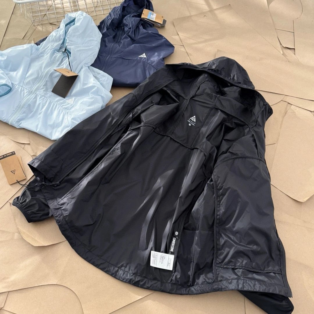 Nike ACG Windbreaker Black Jacket Outerwear - 18