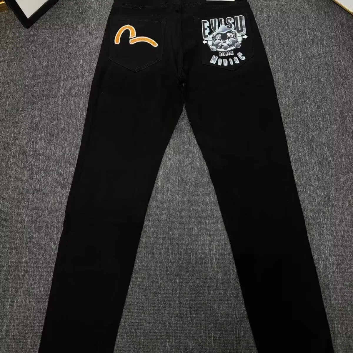 Evisu Fuji Logo Embroidered Black Denim Jeans - 7
