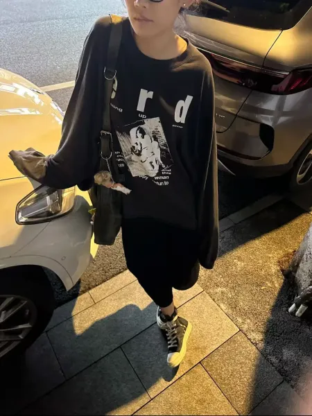 Design Graphic Print Long Sleeve T-Shirt Black - 19