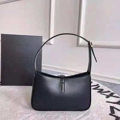 Design Croc-Embossed Black Hobo Bag - 3