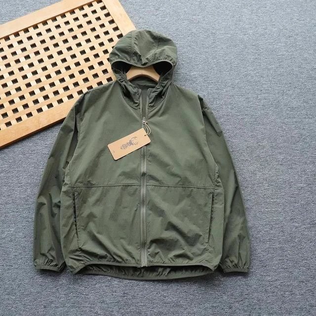 Design Lightweight Hooded Windbreaker Beige Outerwear - 4