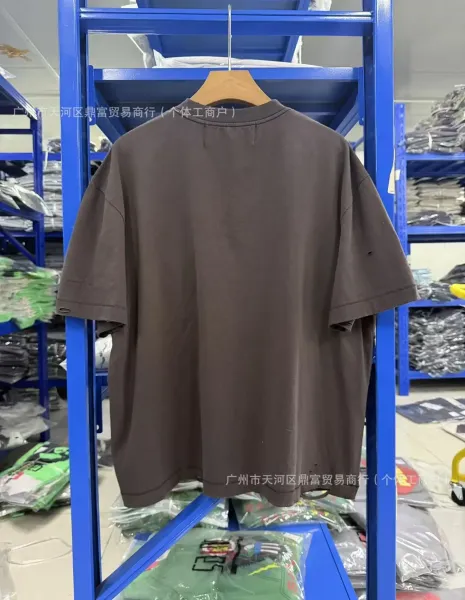 Design Hello Keaton Distressed Graphic T-Shirt Brown - 23