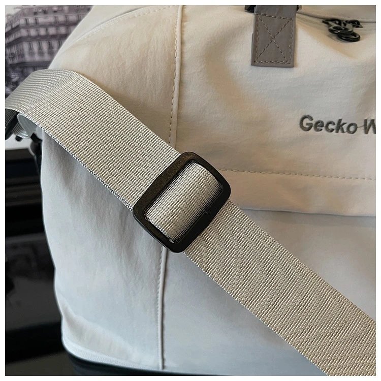 Design Gecko Walk Travel Duffle Bag Light Gray Travel Bags - 27