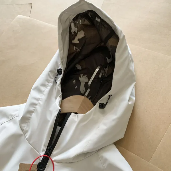 Patagonia Trespasser Jacket White Outerwear - 24