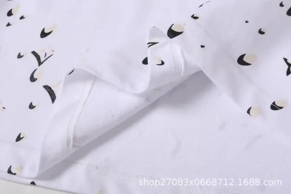 Louis Vuitton Monogram Splatter Print Black T-Shirt - 22