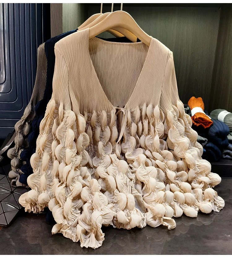 Design Pleated Ruched V-Neck Top Beige - 30
