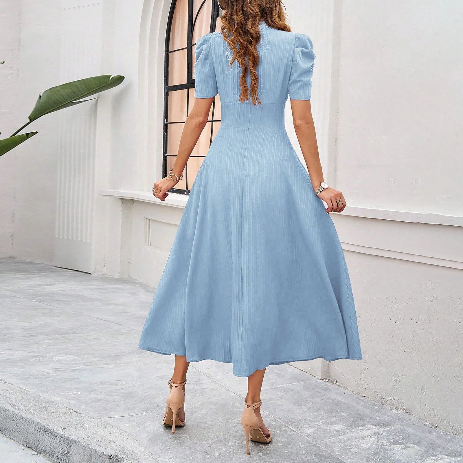 Design A-Line V-Neck Puff Sleeve Midi Dress in Light Blue - 24
