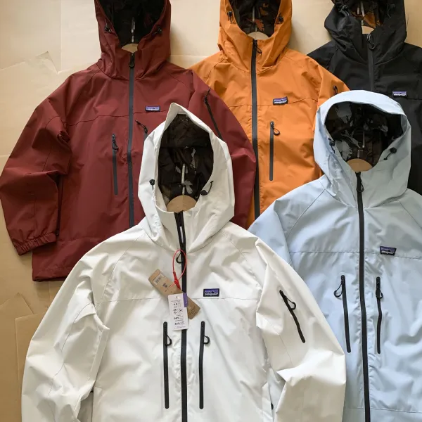 Patagonia Trespasser Jacket White Outerwear - 5