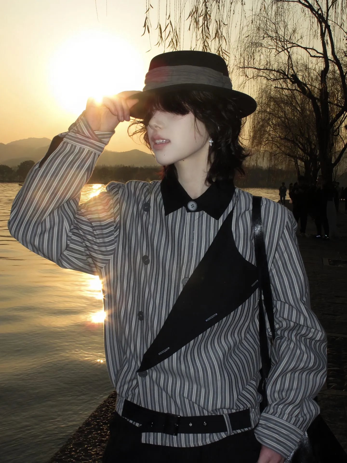 Design Asymmetrical Stripe Jacket in Gray and Black Outerwear.jacket - 17