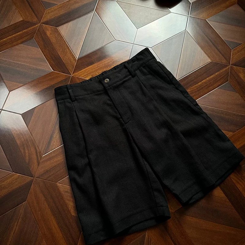 Pleated Tailored Shorts Black