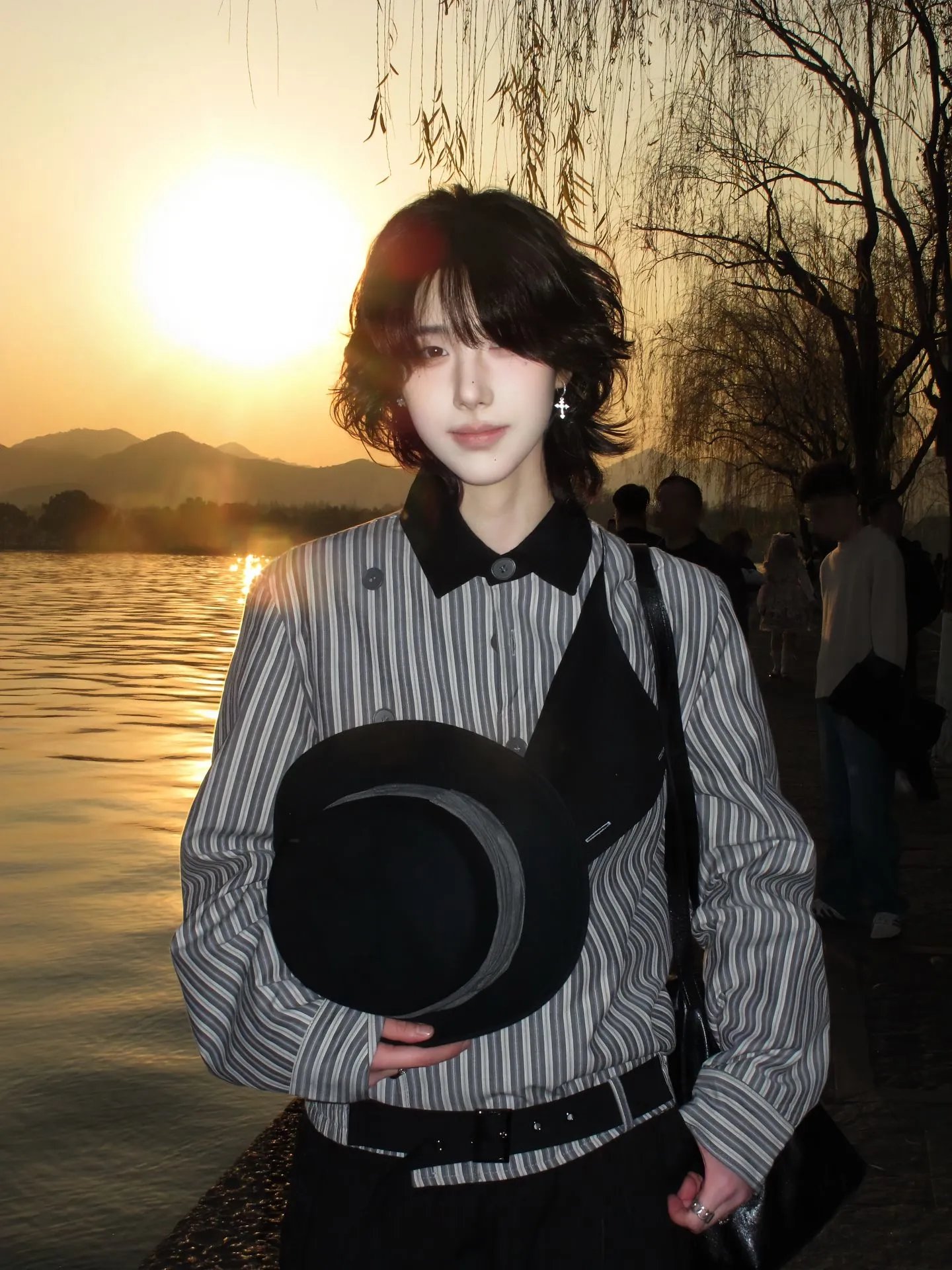 Design Asymmetrical Stripe Jacket in Gray and Black Outerwear.jacket - 19