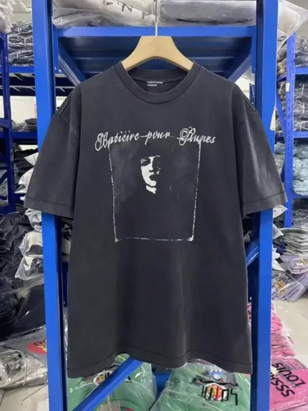Design 'Matière pour Poupées' Distressed Black T-Shirt - 1