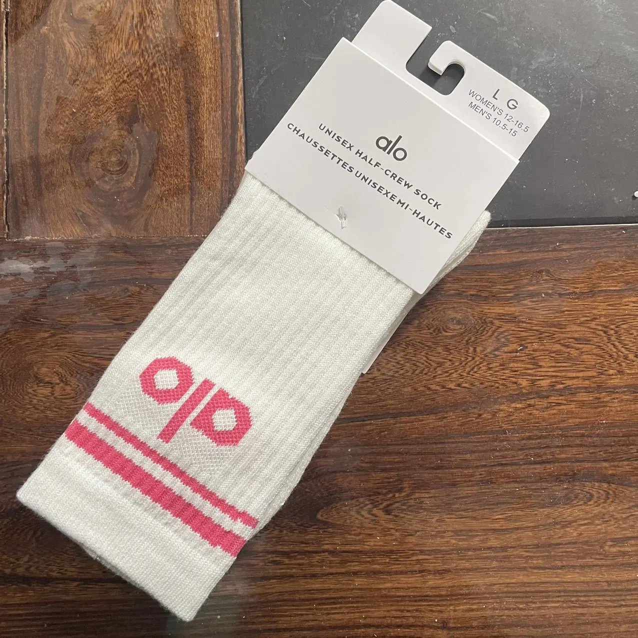Alo Unisex Half-Crew Sock White with Light Blue Logo - 6