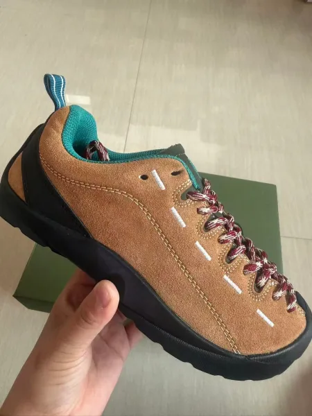 Design Suede Lace-Up Low-Top Casual Shoes in Tan with Teal and Burgundy Accents - 1