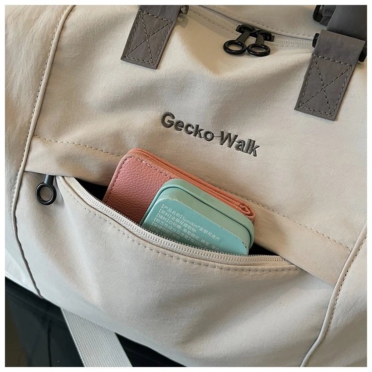 Design Gecko Walk Travel Duffle Bag Light Gray Travel Bags - 30