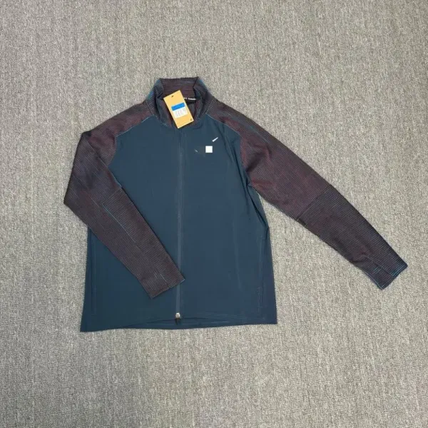 Nike Running Jacket Navy and Burgundy Striped Long-Sleeve Zip-Up Outerwear - 5