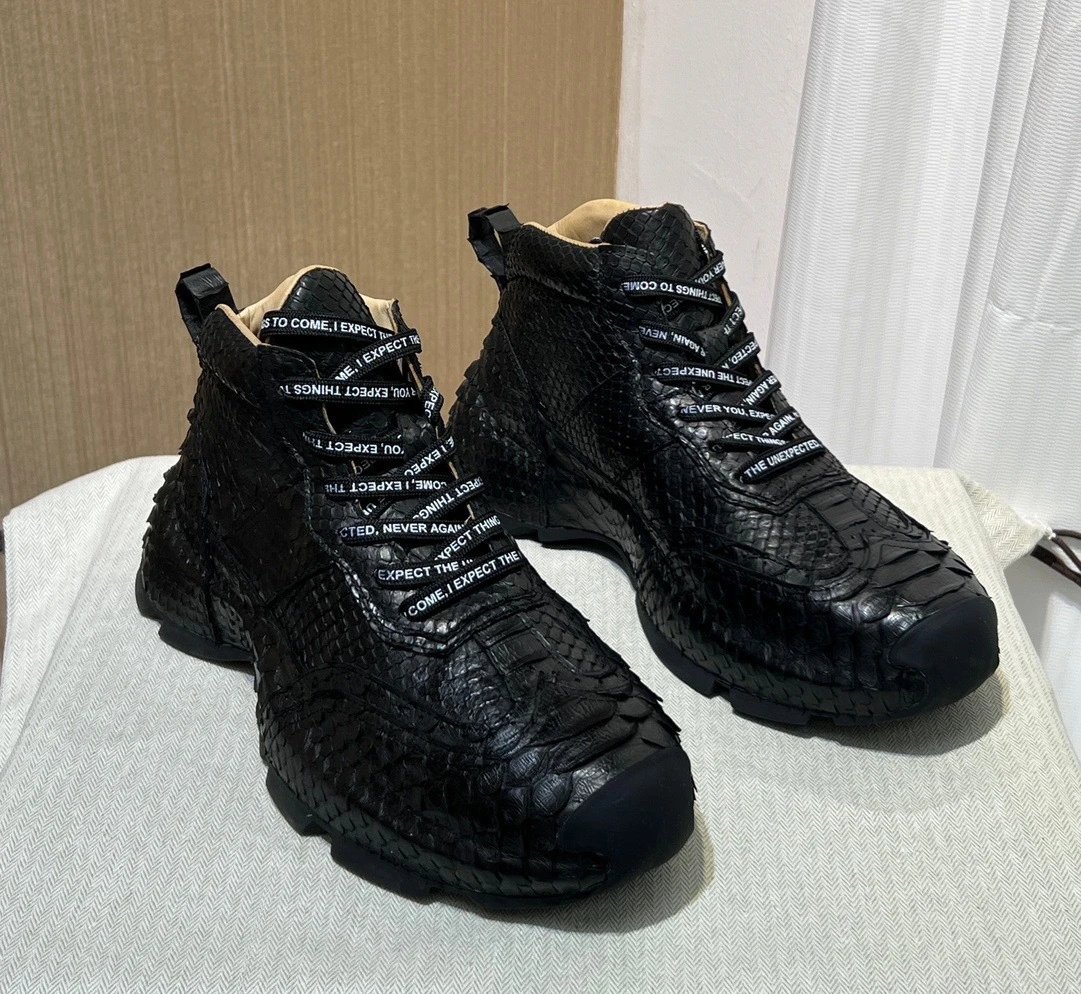 Design Python Skin High-Top Sneakers with Quoted Lace Detail Black - 5