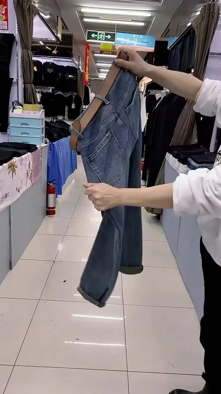 Design Wide-Leg Cuffed Jeans with Side Zippers Blue Jeans - 10