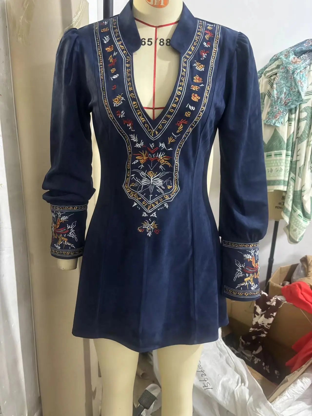 Design Embroidered Velvet Mini Dress Navy - 3