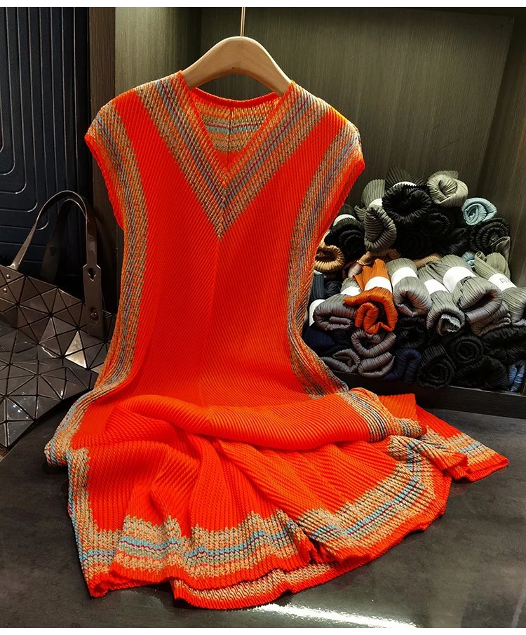 Design Pleated Knit Vest Top Beige Multicolor - 24