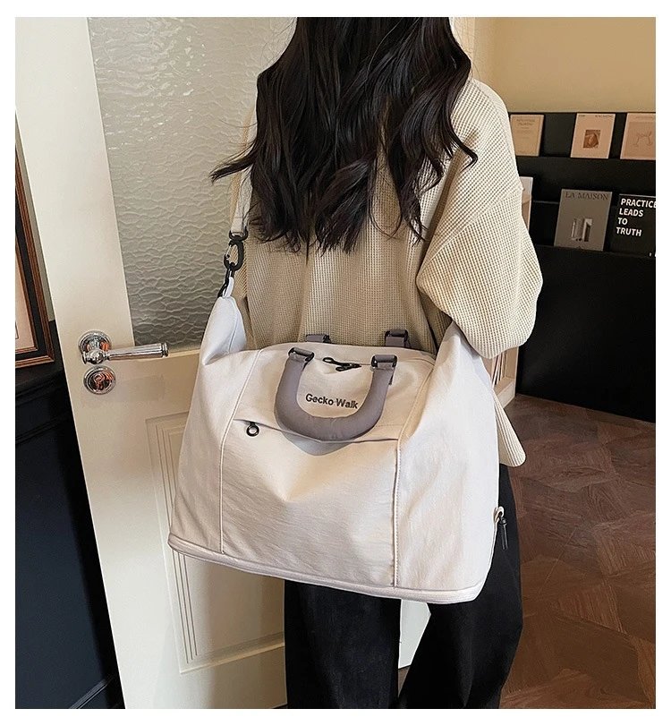 Design Gecko Walk Travel Duffle Bag Light Gray Travel Bags - 2