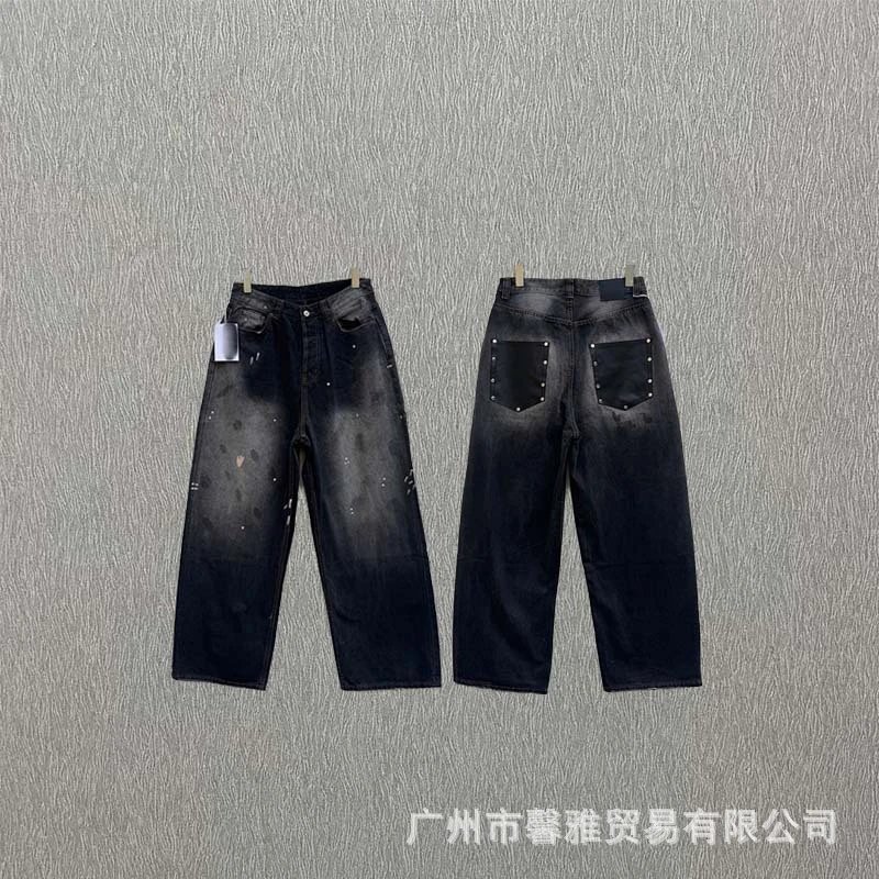 AC17 Black