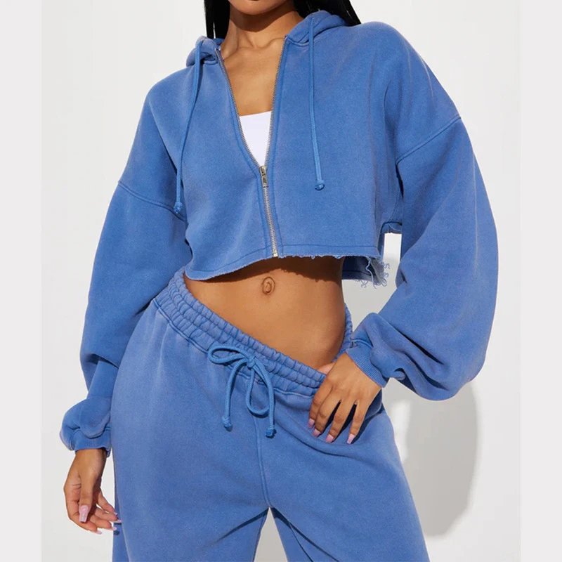 Design Cropped Hoodie and Wide-Leg Sweatpants Set in Light Gray - 18