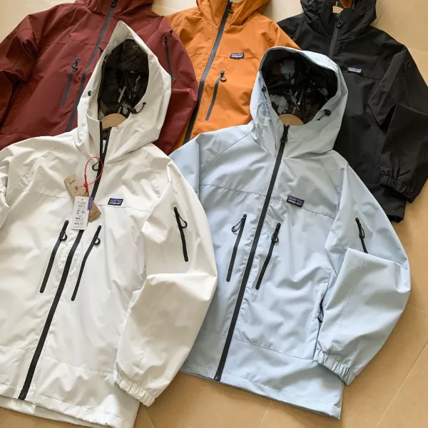 Patagonia Trespasser Jacket White Outerwear - 7