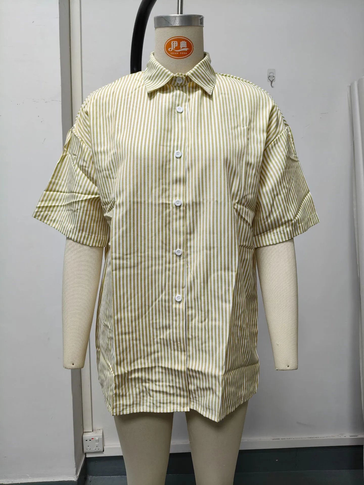 Design Pink and White Striped Oversized Shirt and Shorts Set - 23