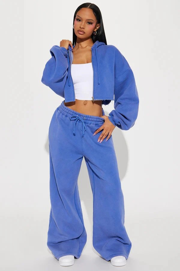 Design Cropped Hoodie and Wide-Leg Sweatpants Set in Light Gray - 21