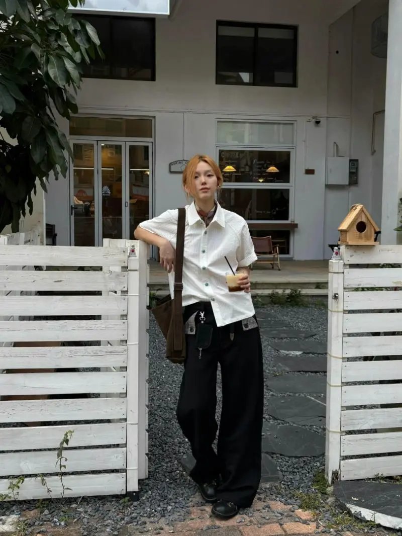 Design Short-Sleeve Textured Shirt with Turquoise Buttons White - 8