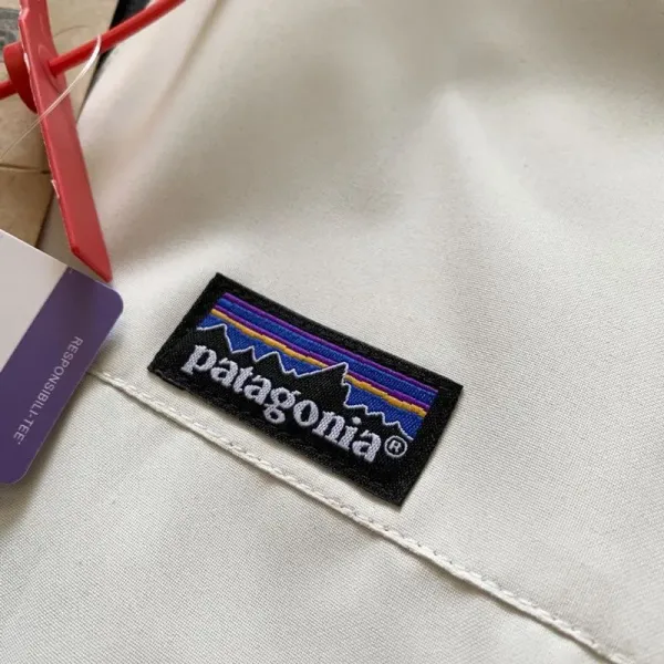 Patagonia Trespasser Jacket White Outerwear - 20