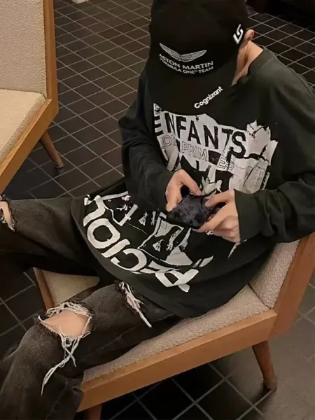 Design Graphic Print Long Sleeve T-Shirt Black - 17
