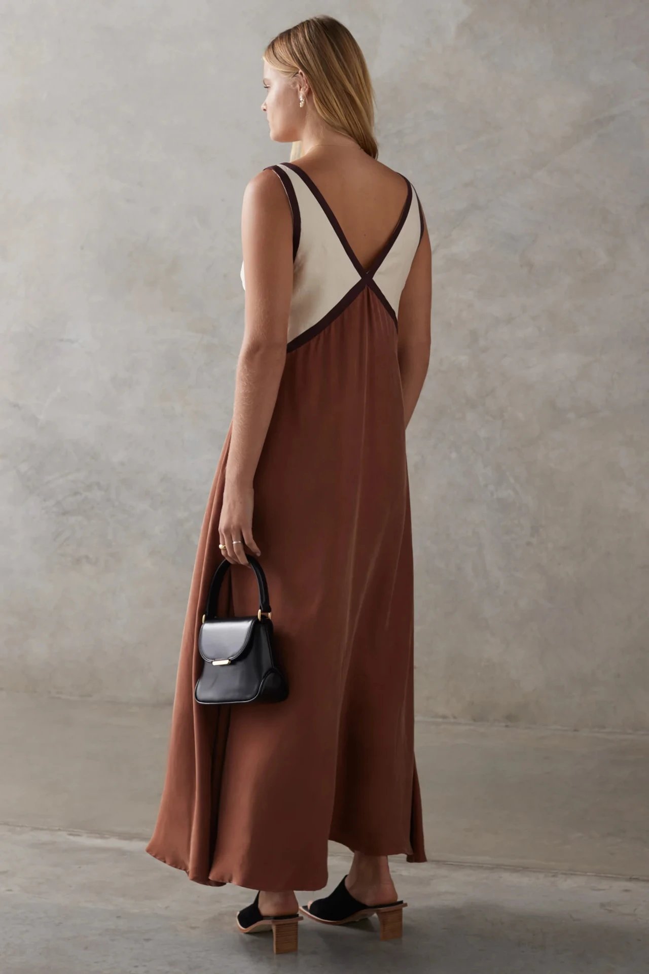 Design Color-Block V-Neck Maxi Dress Green - 32