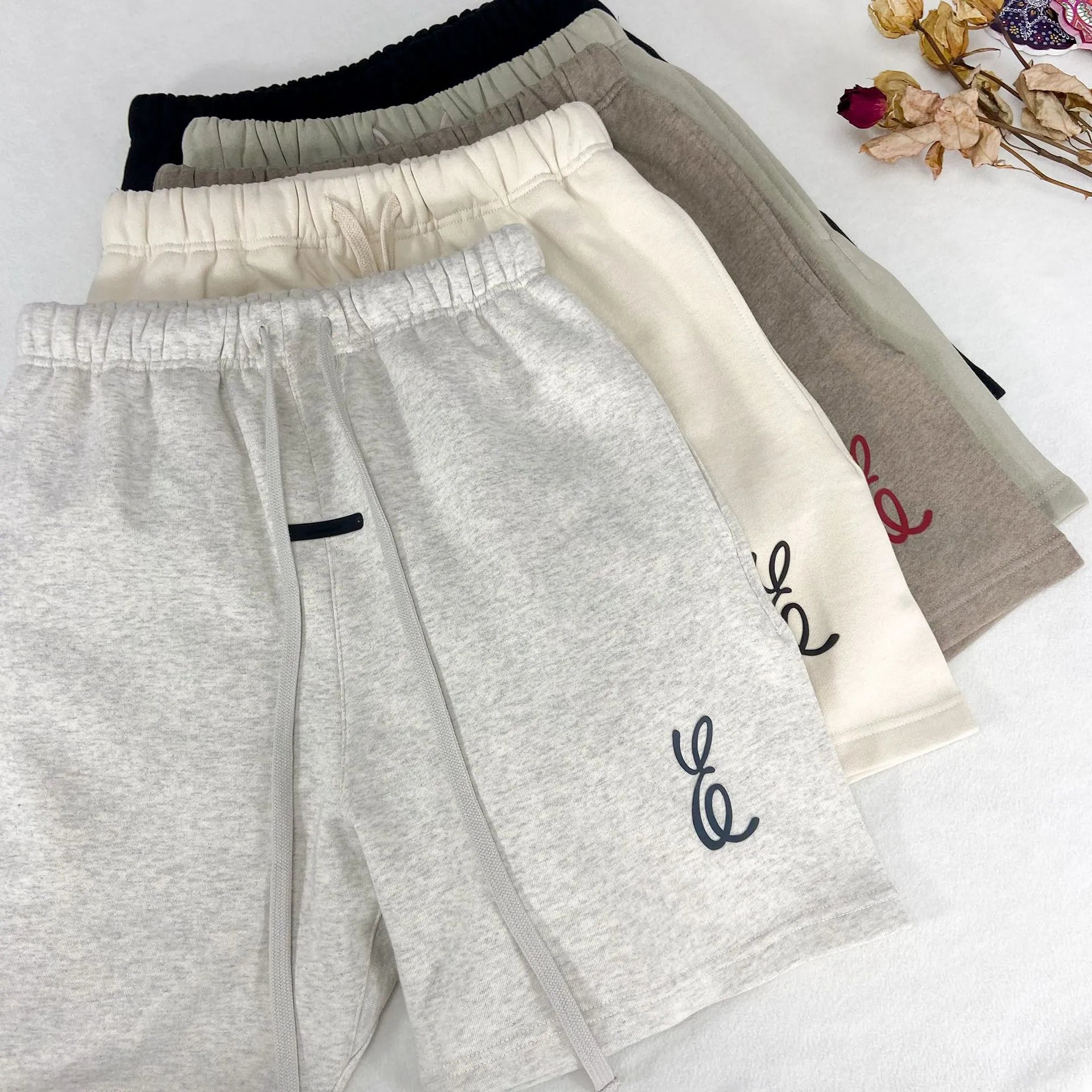 Design Logo Embroidered Black Sweat Shorts - 12